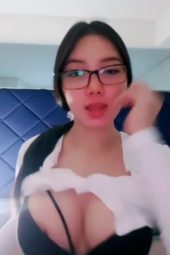 Lea Kemaja Putih Sexy