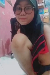 Colok Pepek Perek ABG Hijab