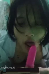 Siswi SMP Colmek Dildo Sepulang Sekolah